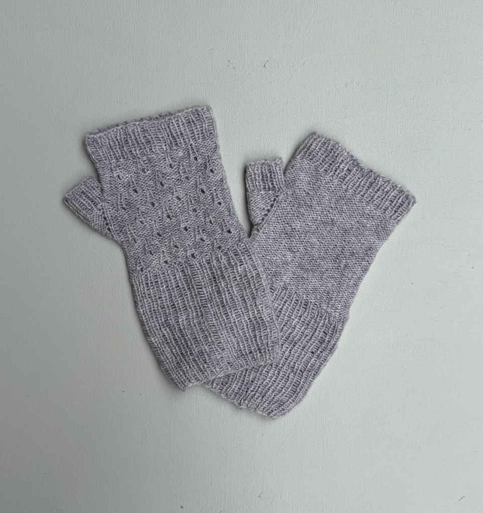 Sample Sale: Fugloy Halvvanter Lysegrå