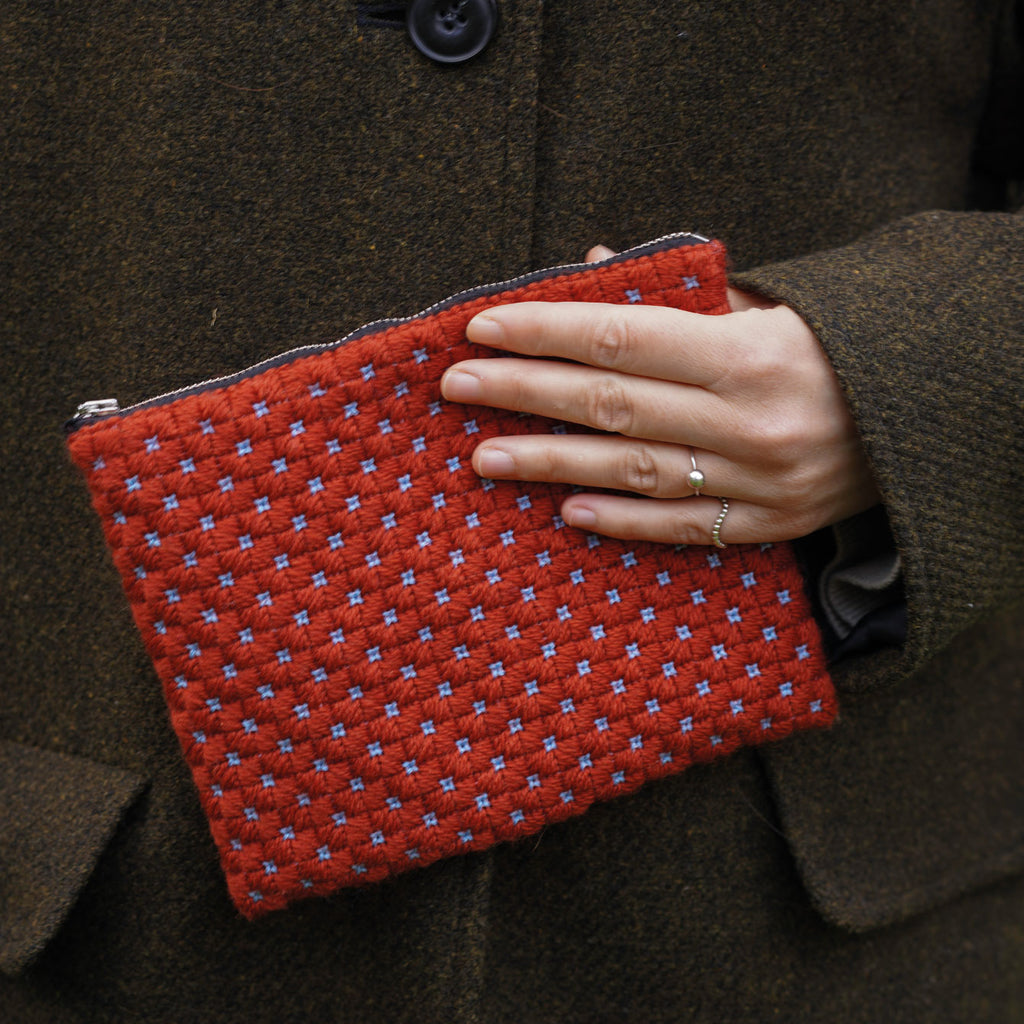 KIT: Arholma Broderi Clutch