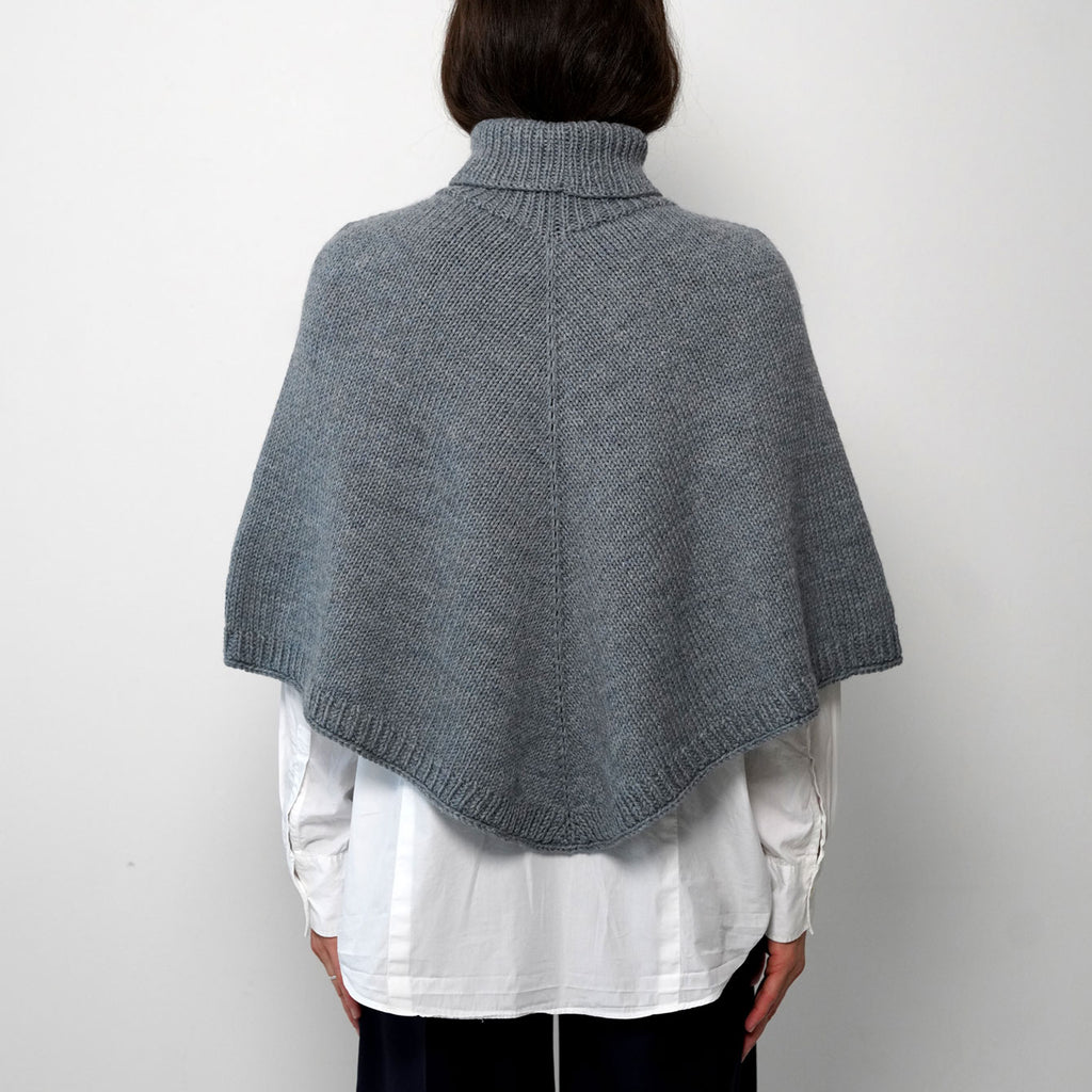 KIT: Enholmen Strik Poncho