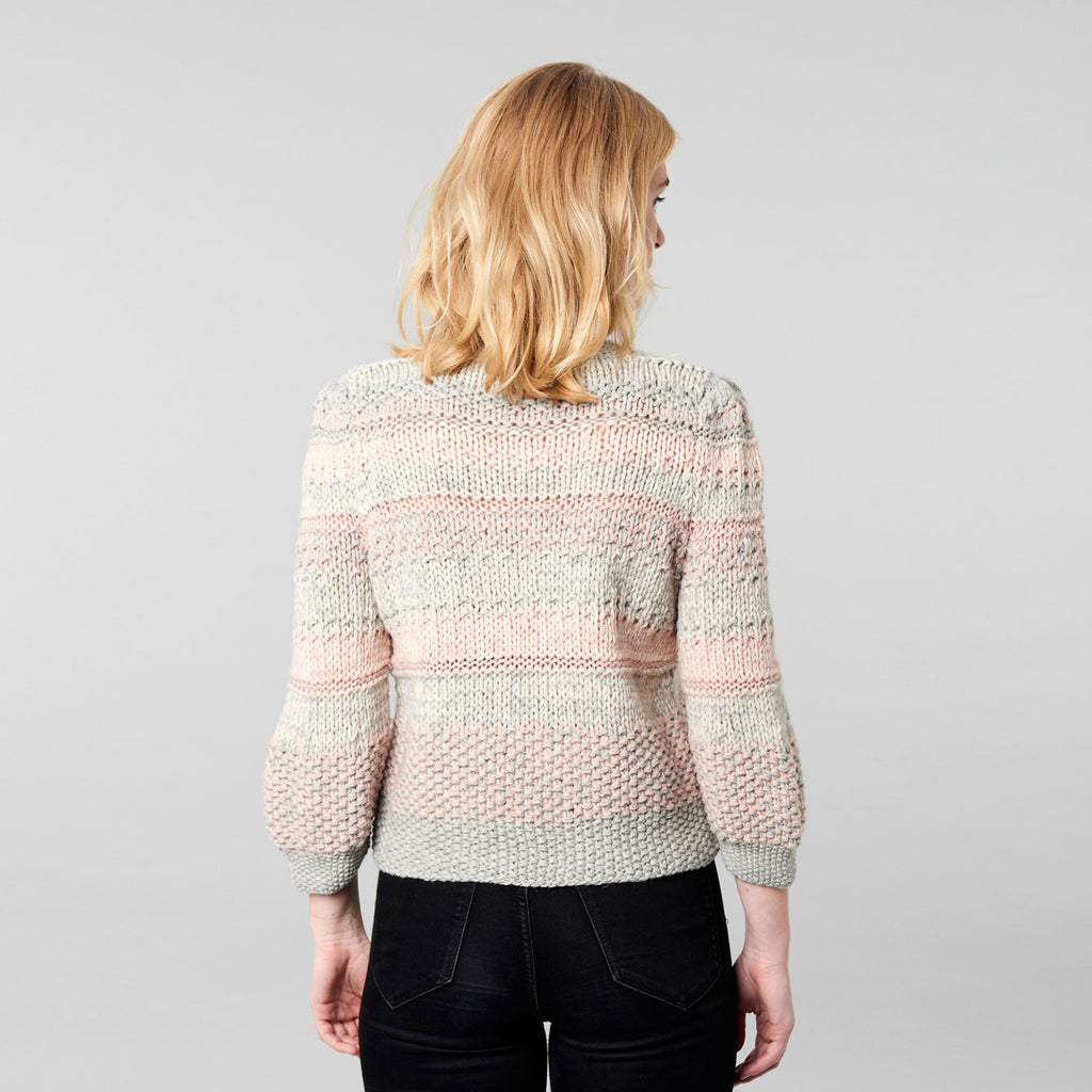 VÁGAR STRIK SWEATER