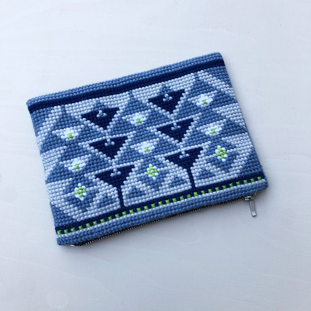 KIT: Khortytsia Broderi Clutch