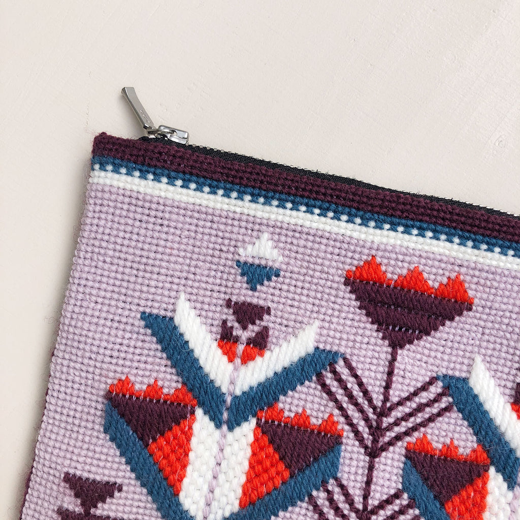 KIT: TRUKHANIV BRODERI CLUTCH